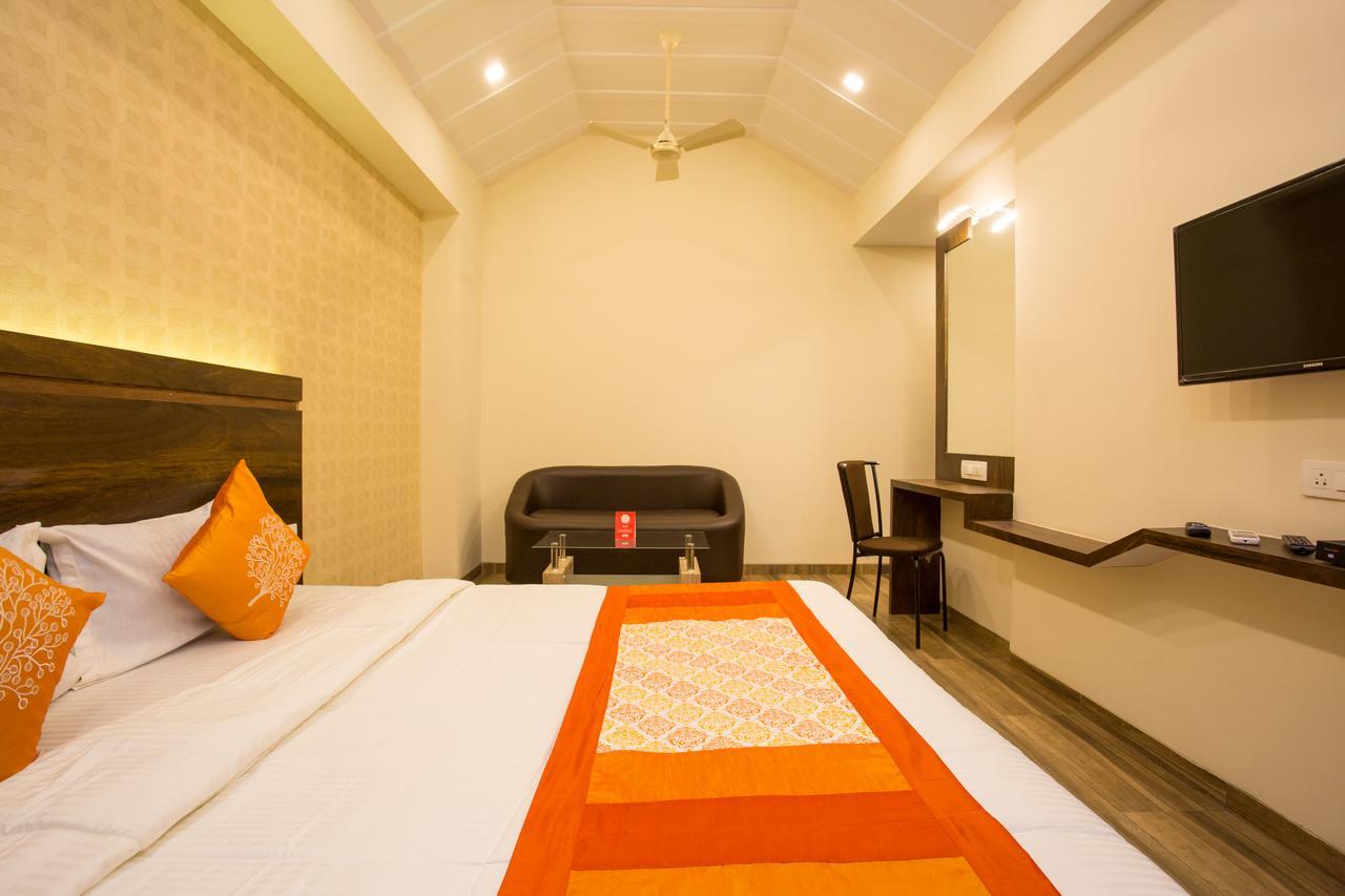 Oyo 7156 Hill View Residency Hotel Нави Мумбай Екстериор снимка