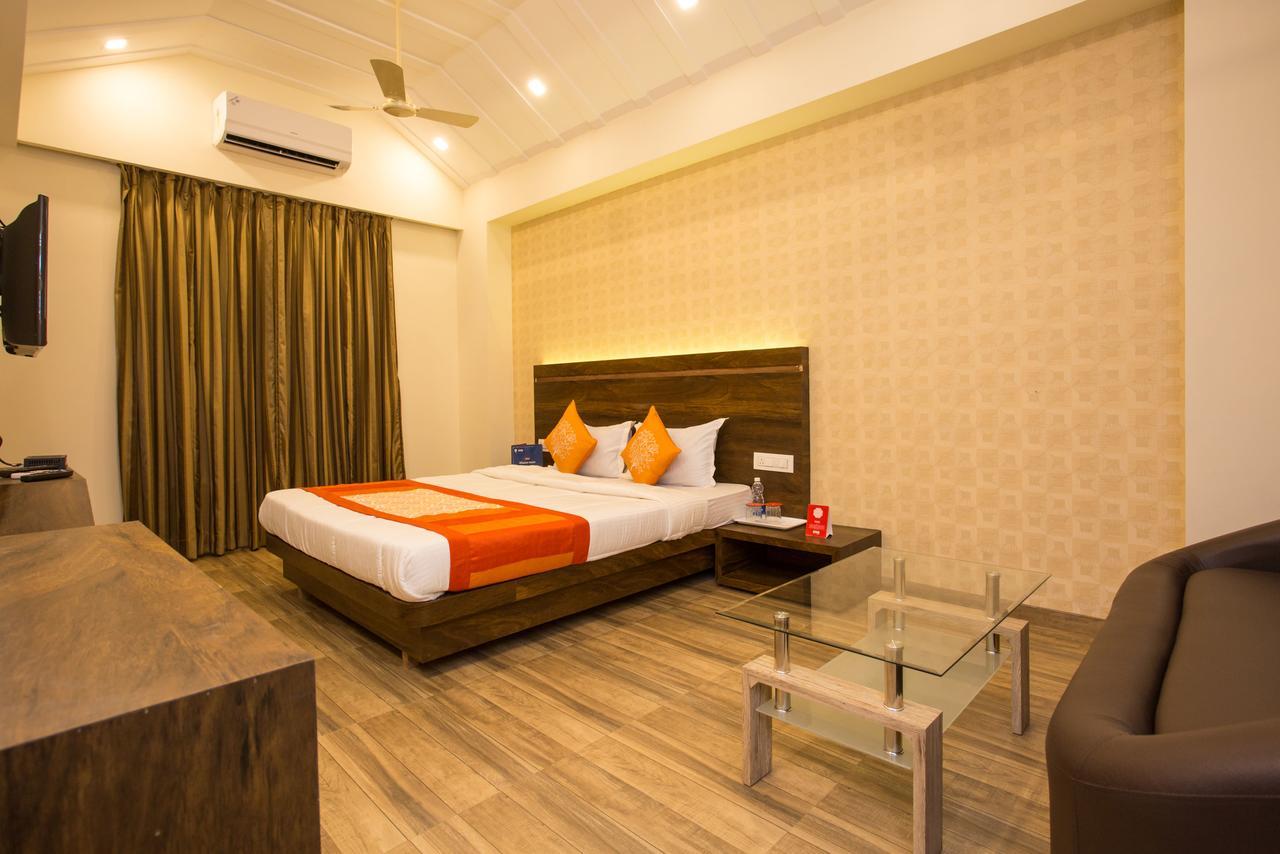 Oyo 7156 Hill View Residency Hotel Нави Мумбай Екстериор снимка